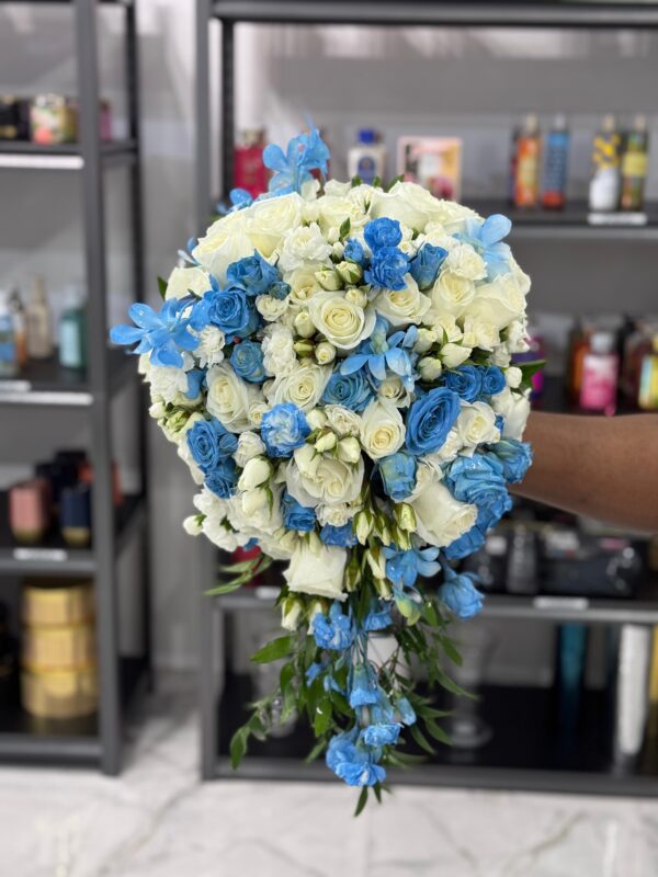 Cascading Bridal Bouquet - Image 4